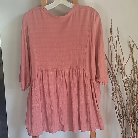 Knox Rose Pink Flutter Sleeve Tunic - Picture 4 of 4